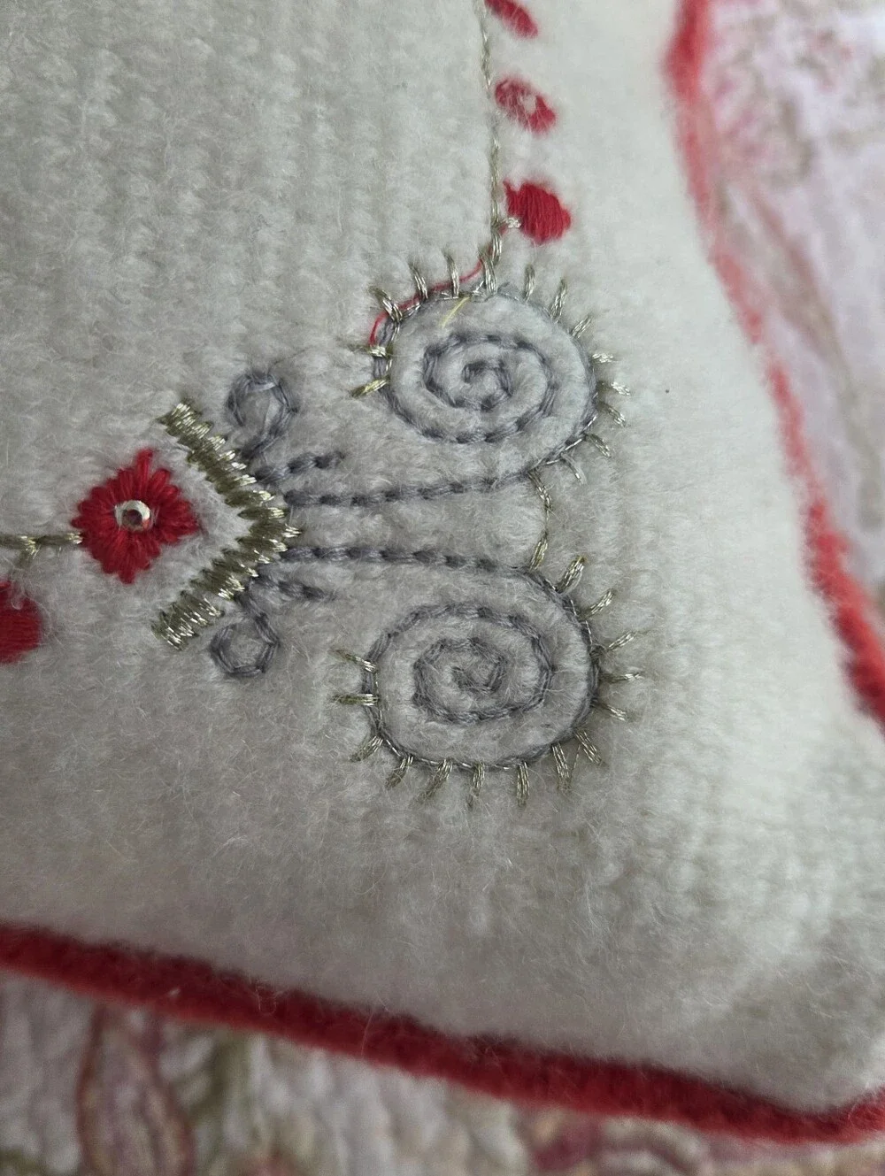 Je T'aime Embroidered Accent Pillow - White and Red Anthropologie